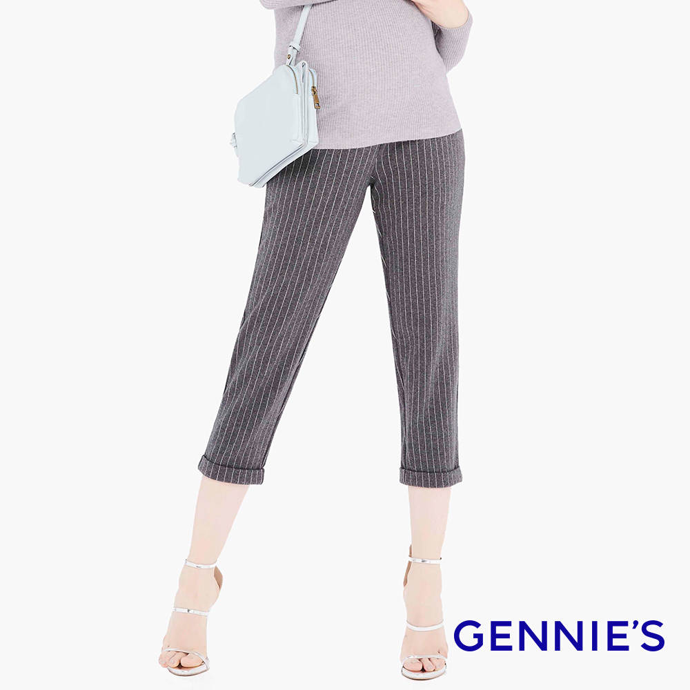 Gennies奇妮 條紋西裝面料打褶一體成型九分褲-灰白條(T4E18)
