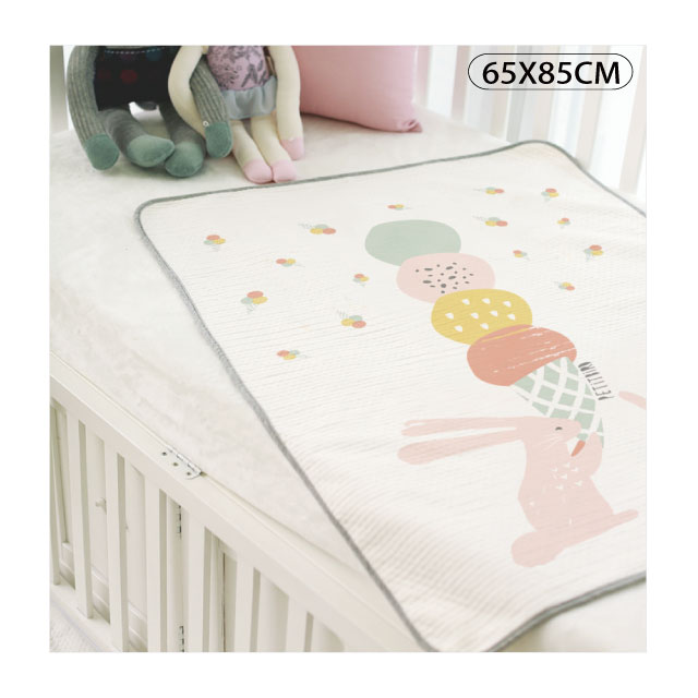 韓國Petit Bird竹纖維嬰幼兒防水保潔床墊-65x85cm 免子與冰淇淋