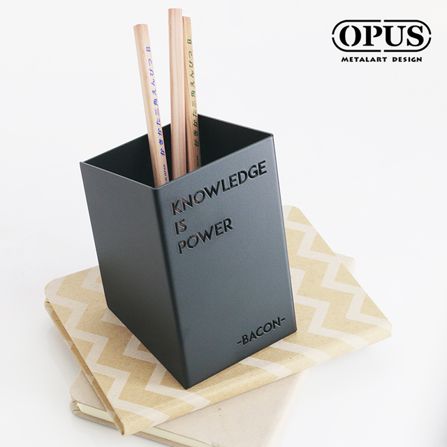 【OPUS東齊金工】歐式鐵藝筆筒-培根(經典黑) 桌上整理 辦公文具 小物收納 收架筒 PE-kn18B