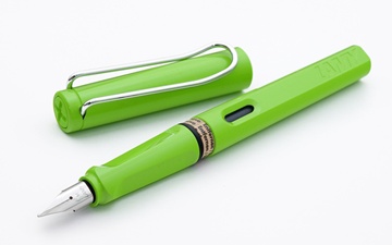 2012年限量款已停產 德國品牌LAMY SAFARI狩獵系列 蘋果綠鋼筆(13)F尖＊送吸水器