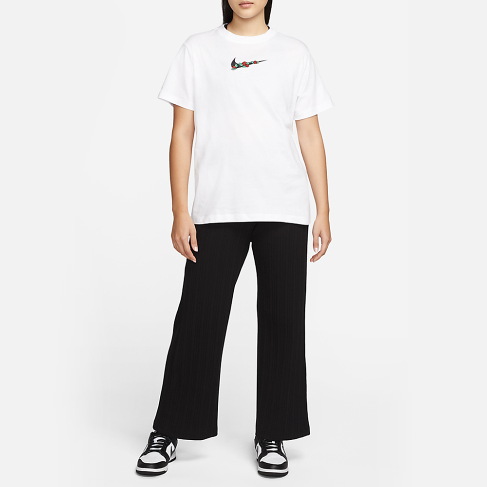 Nike AS W NSW TEE BF VDAY [DN5887-100] å¥³ ç­è¢ä¸è¡£ Tæ¤ æäººç¯ ç«ç° æ£è³ª ç½ - PChome 24hè³¼ç©