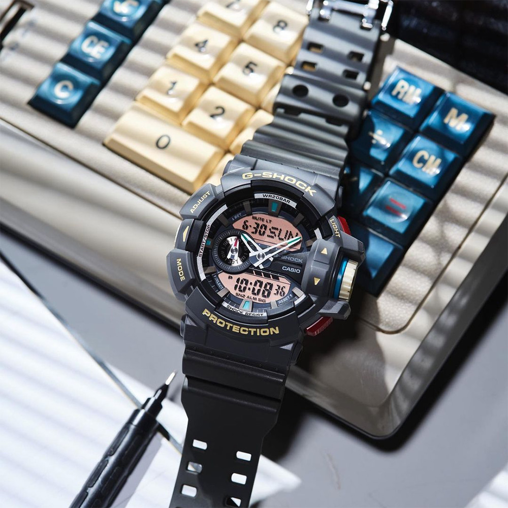 CASIO 卡西歐 G-SHOCK 復古色彩雙顯手錶(GA-400PC-8A)