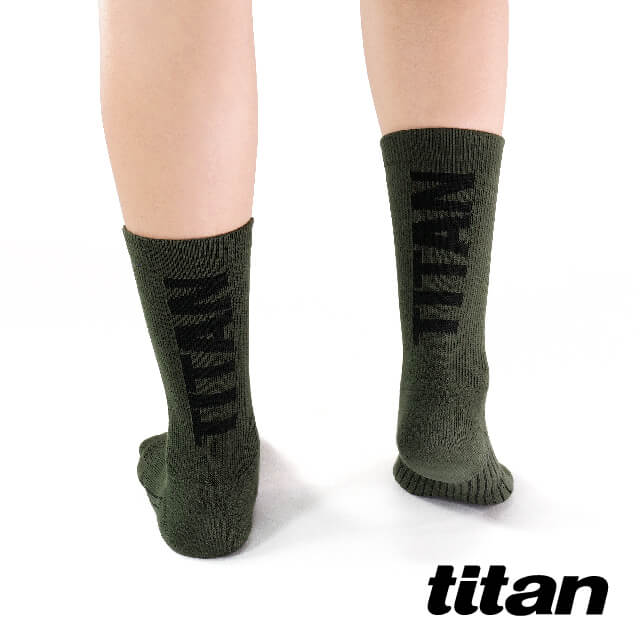 【titan】舒壓生活中筒襪_軍綠~純棉透氣