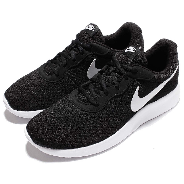 nike tanjun 8126